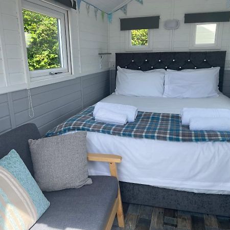 Estuary View - Cosy Shepherds Hut Kingsbridge  Exterior photo